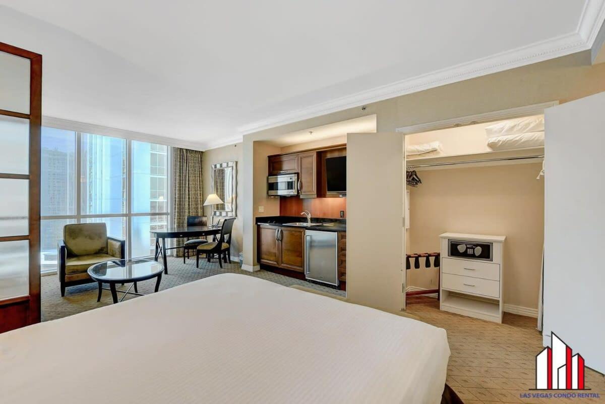 Mgm Signature-16-719 Strip View Jacuzzi Сasa de vacaciones